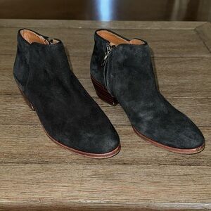 Sam Edelman Petty Ankle Bootie Black Suede 6